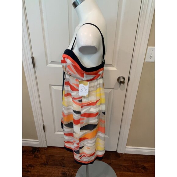 BCBG Max Azria Multicolor Geometric Patterned 100% Silk Shift Dress, Size 6 - Picture 5 of 7